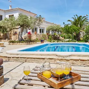 https://precioso-aprtamento-en-rocas-doradas-frente-al-mar.catalonia-hotels.com