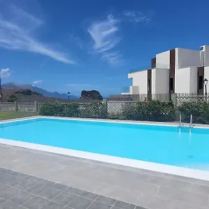 https://d-angels.in-canary-islands.com
