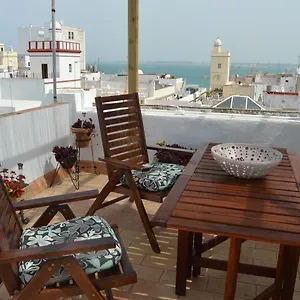 https://apartamento-el-mirador-de-cadiz.hotelsincadiz.net